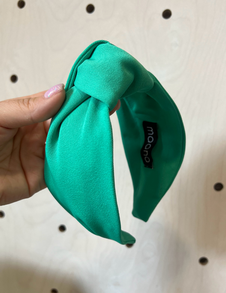 Stīpiņa ar mezglu Jade