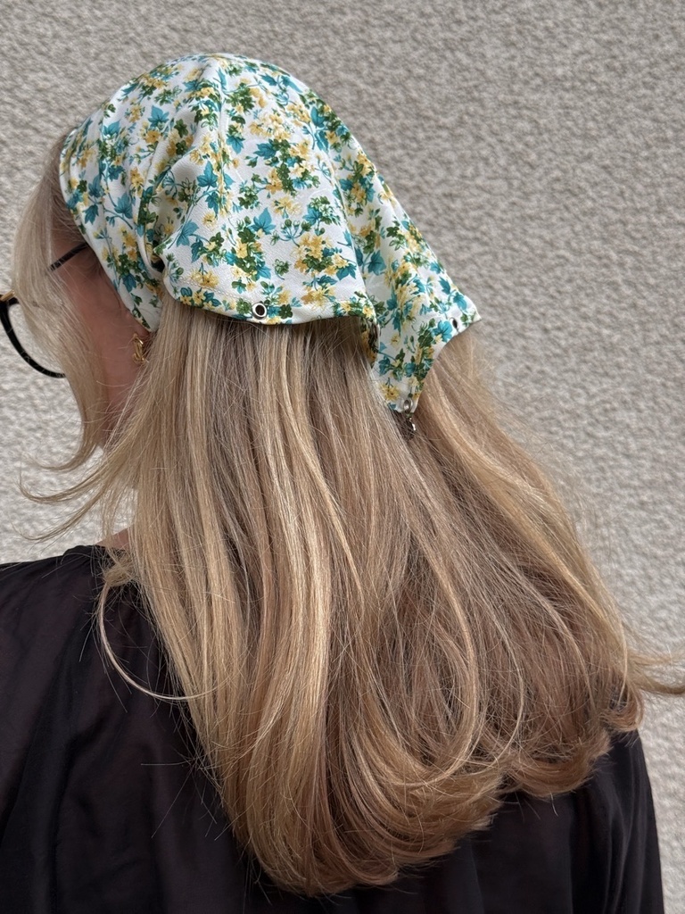 Galvas lakats Bandana Yellow Daisy