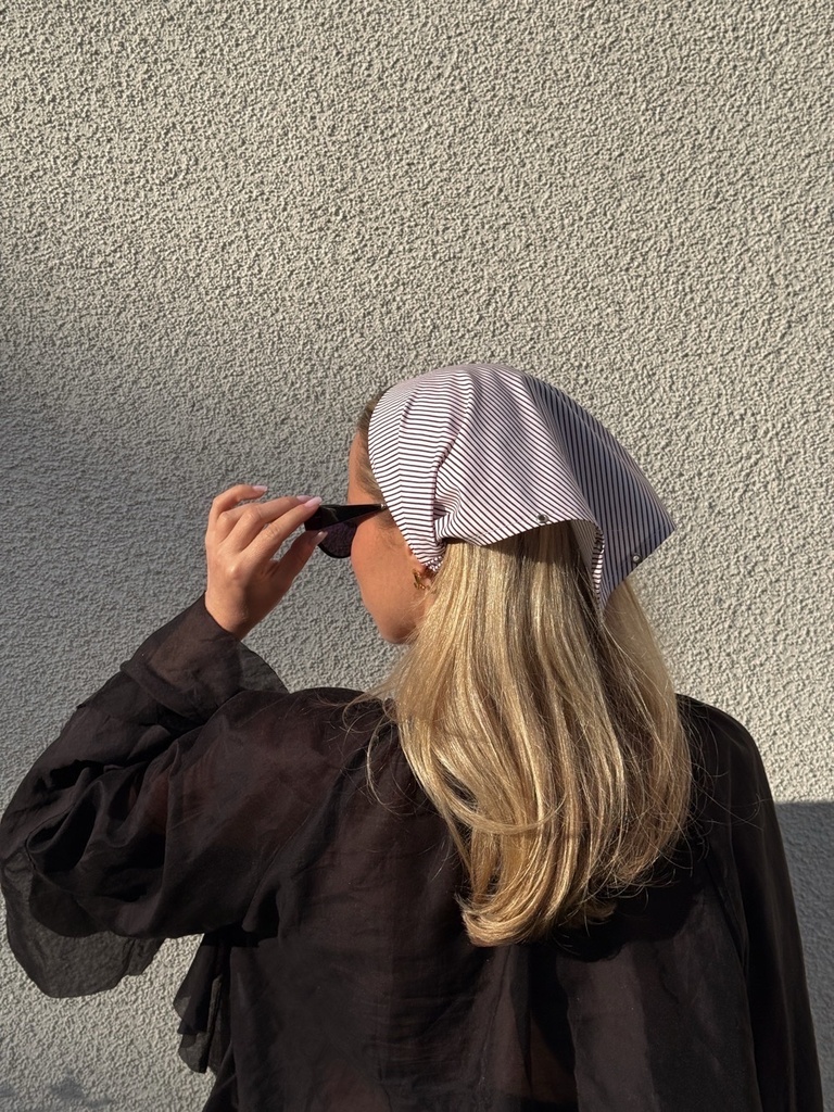 Galvas lakats Bandana Cocoa Stripe